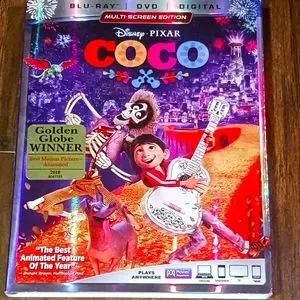 US限定【Disney】映画『COCO』ジャカード プルオーバー フーディ Amazon.co.jp: Coco – Disney/Pixar映画ポスター/印刷